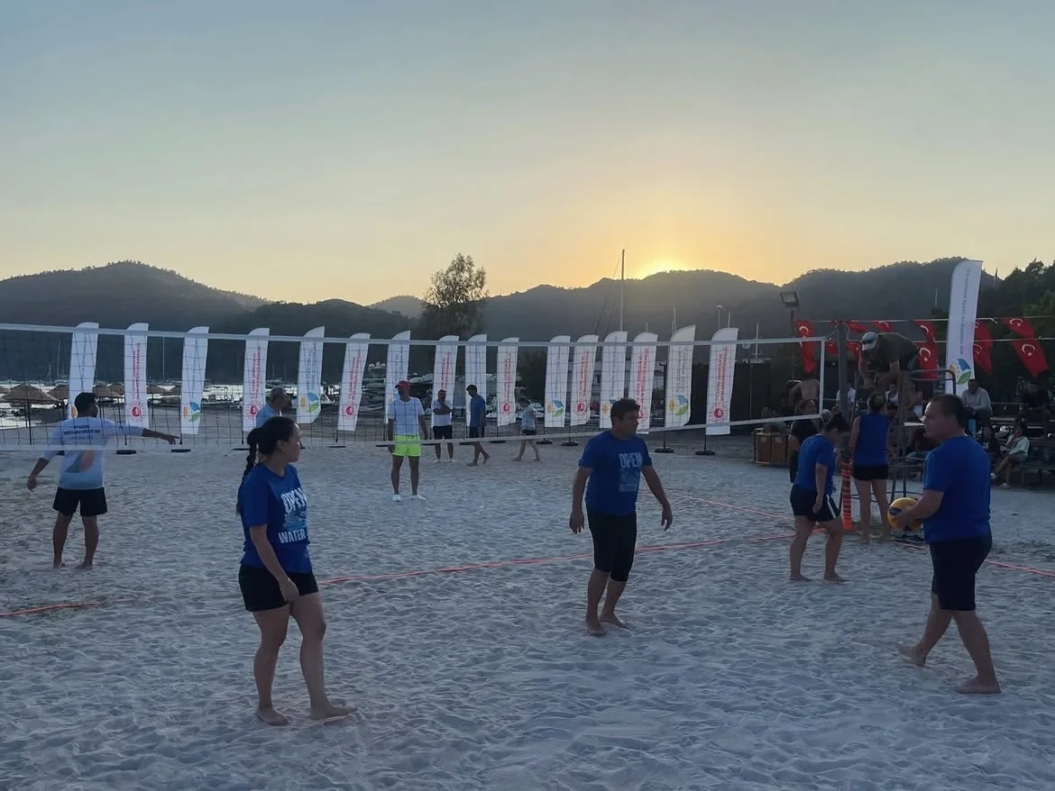 Fethiye’de 17. Göcek Plaj Voleybolu Zafer Kupası başladı