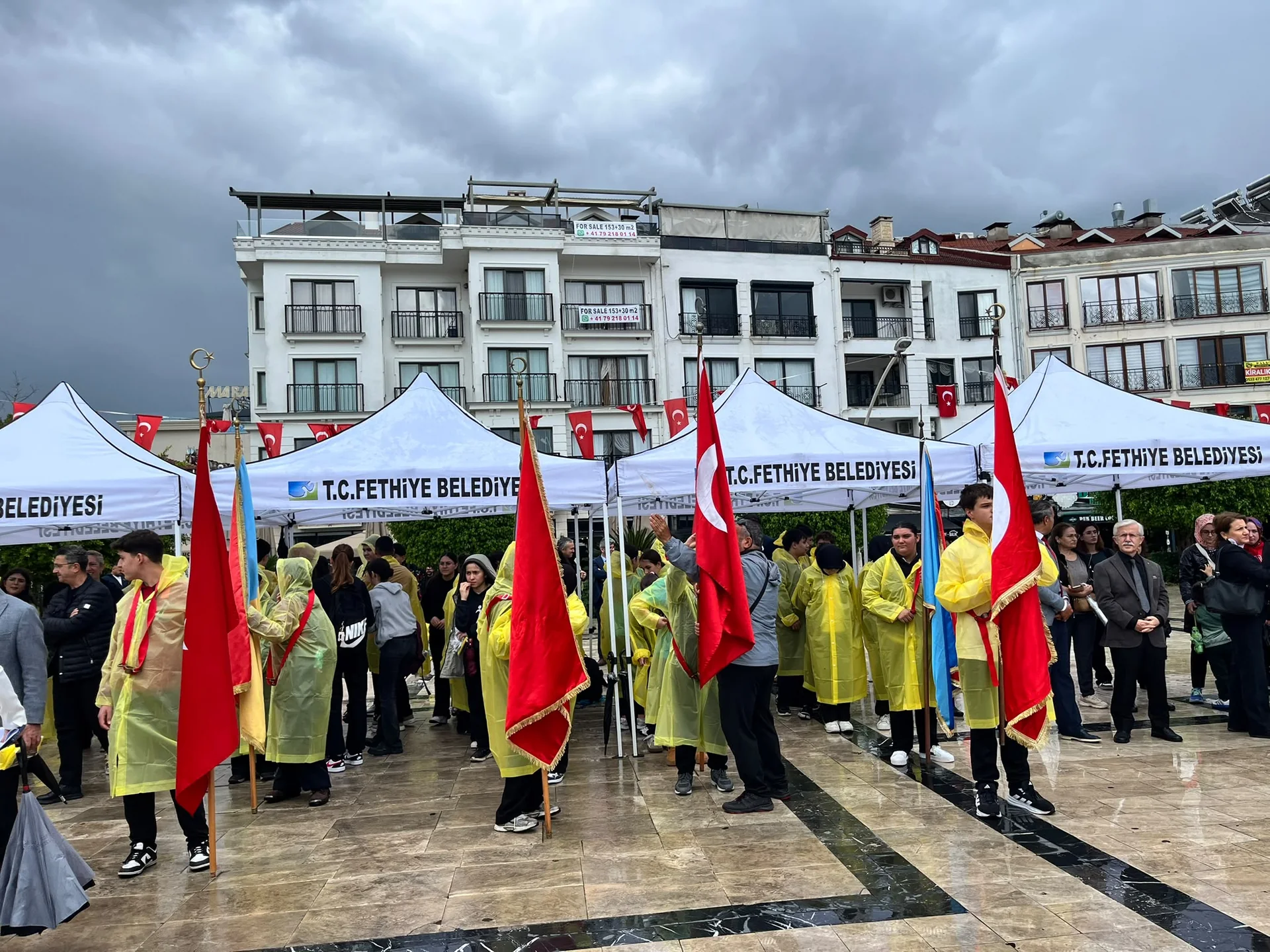 Fethiye’de Cumhuriyet Bayramı Coşkusu Çelenk Sunma Töreni İle Başladı