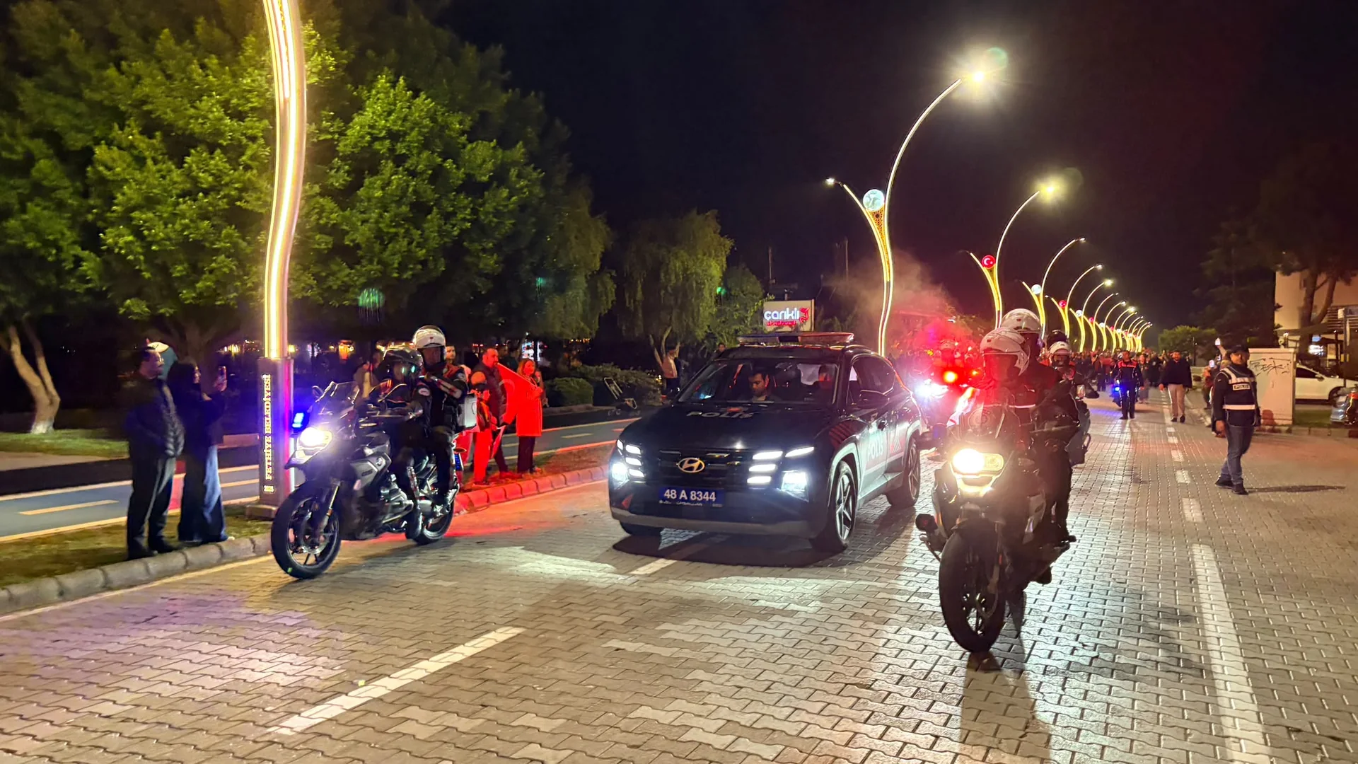 Fethiye’de Cumhuriyet Bayramı Coşkusu Sokaklara Taştı