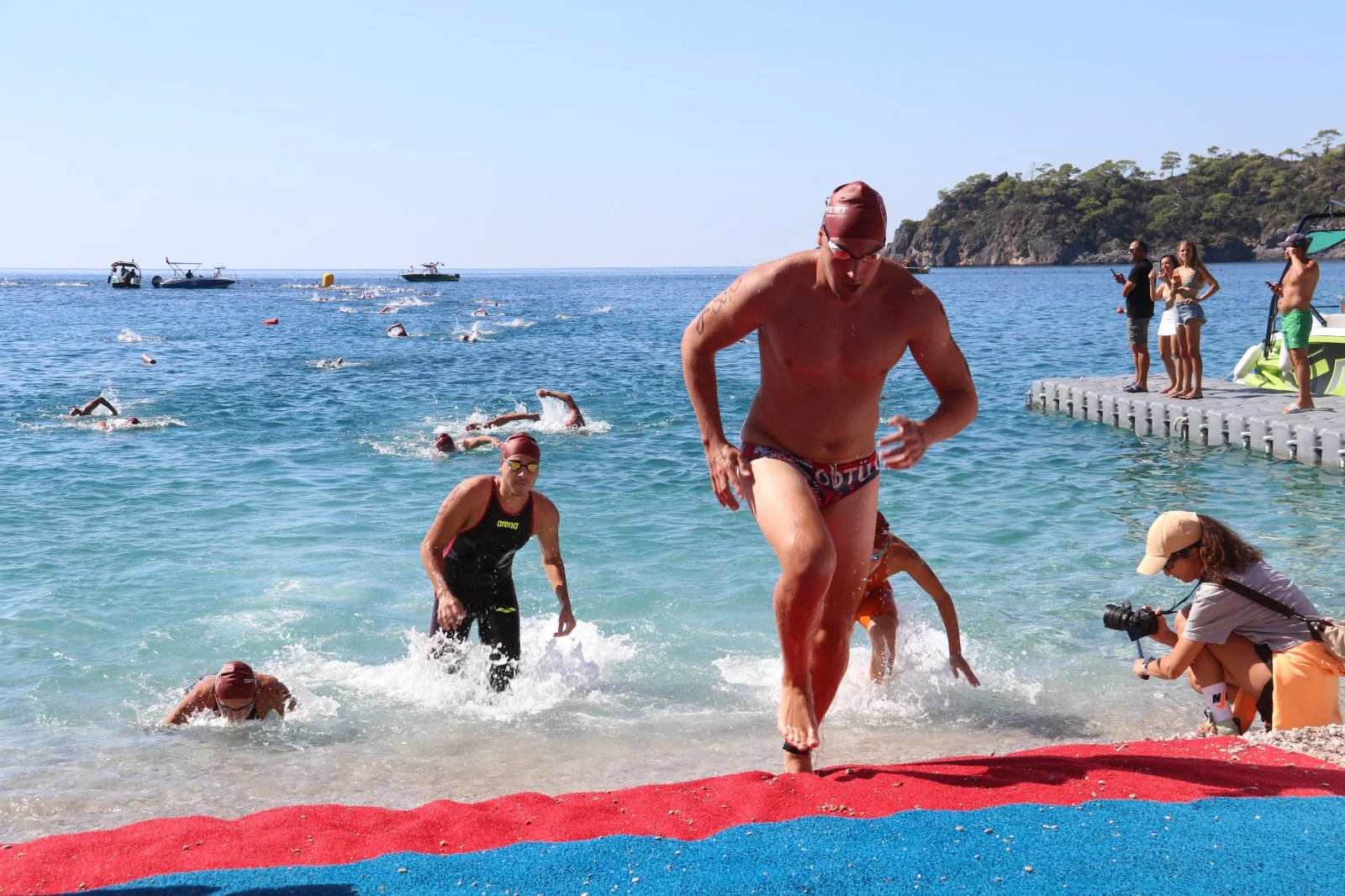 Fethiye’de Açık Su Yüzme Yarışları Başladı