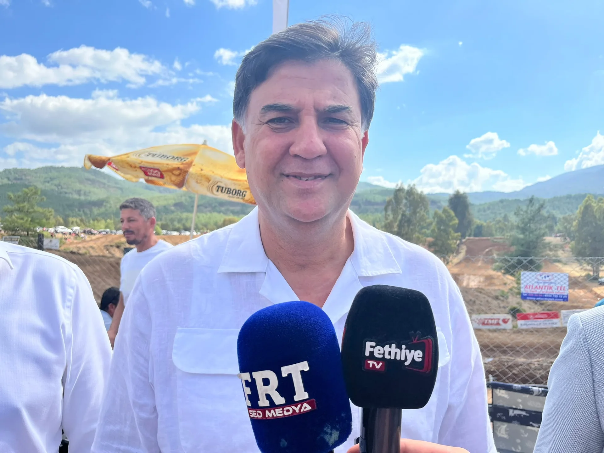 Karaca Ve Hıra Motokros Heyecanına Ortak Oldu