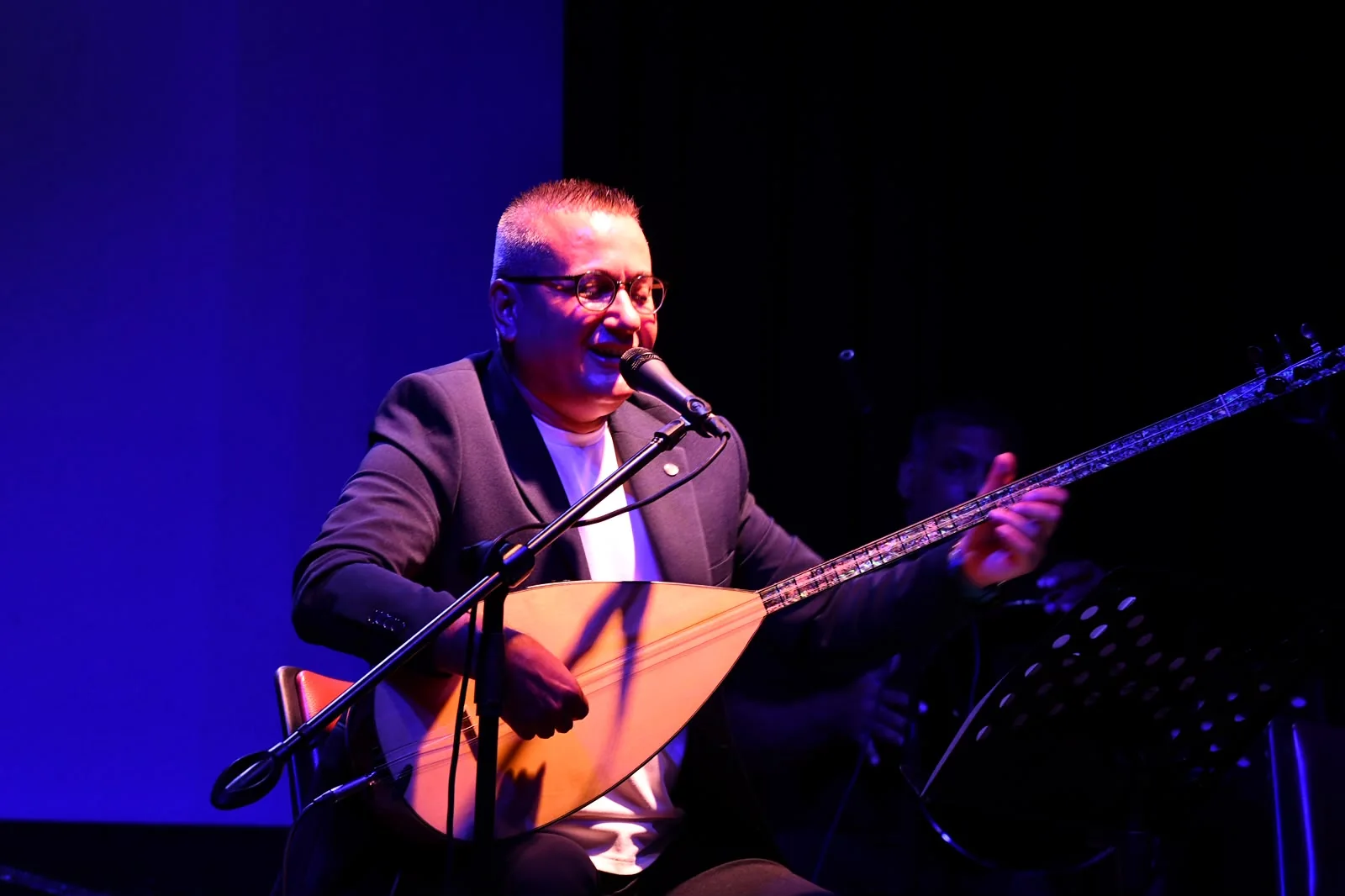 Neşet Ertaş, Fethiye’de Kent Orkestrası ve Erol Parlak’ın Katıldığı Konserle Anıldı