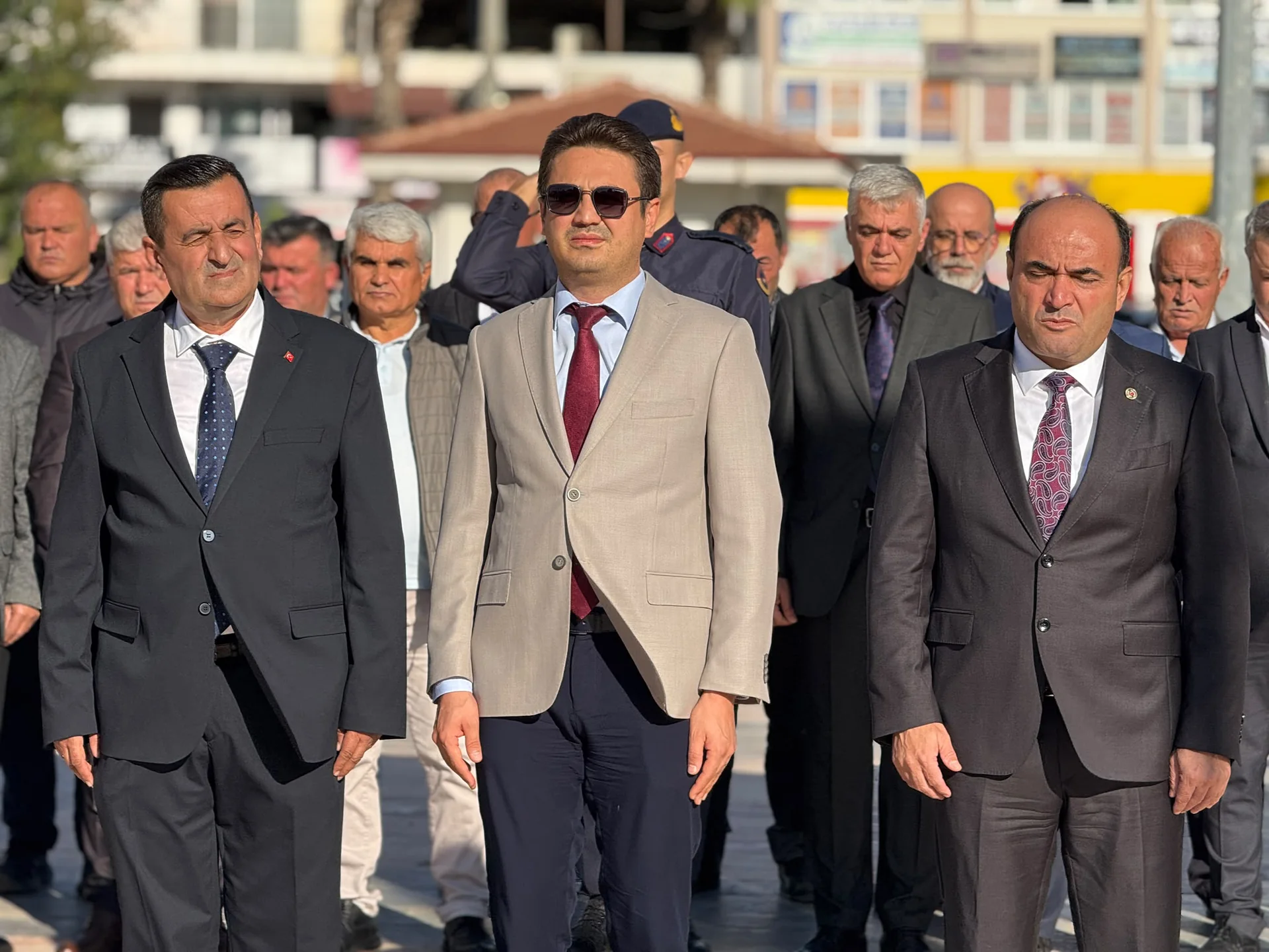 Seydikemer’de Muhtarlar Günü İçin Çelenk Sunuldu