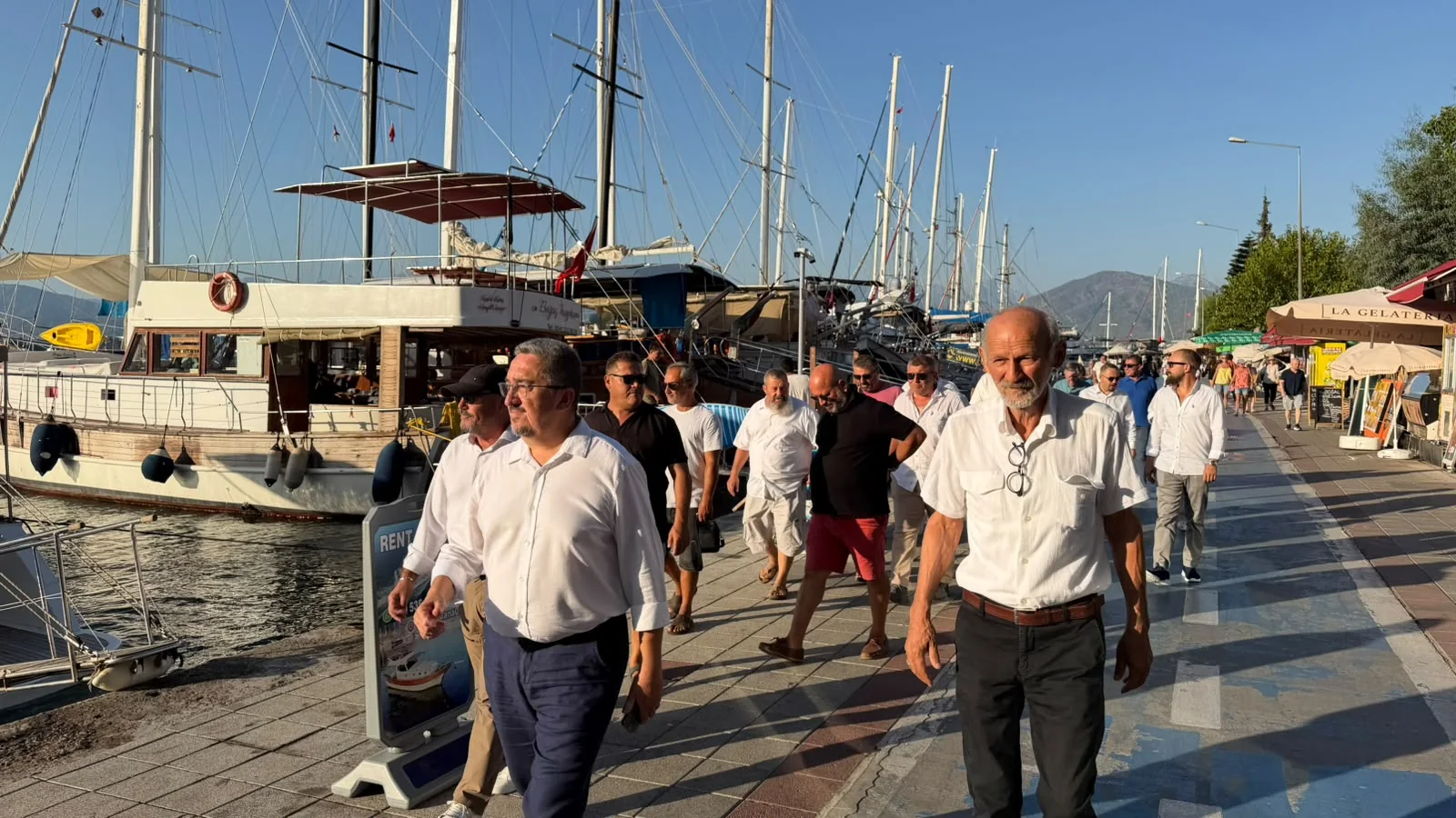 Mehmet Eskici, DTO Yemeğine Ekibiyle Katıldı
