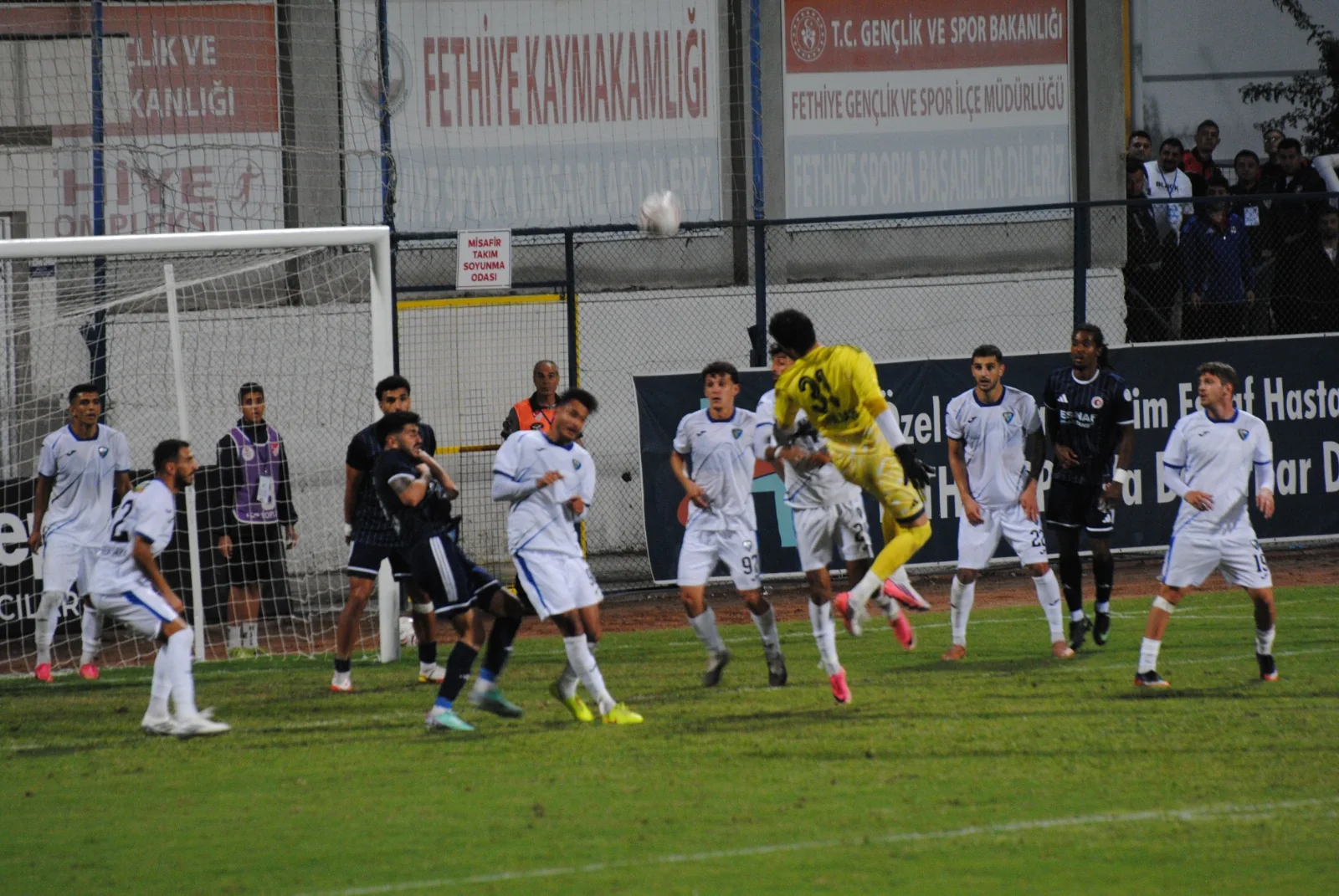 Fethiyespor’da İstifa Sesleri