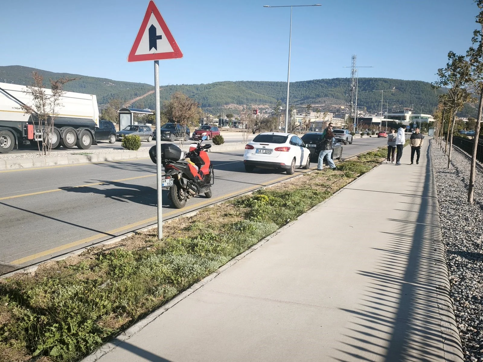 Menteşe’de Motosiklet İle Otomobil Çarpıştı: 1 Yaralı