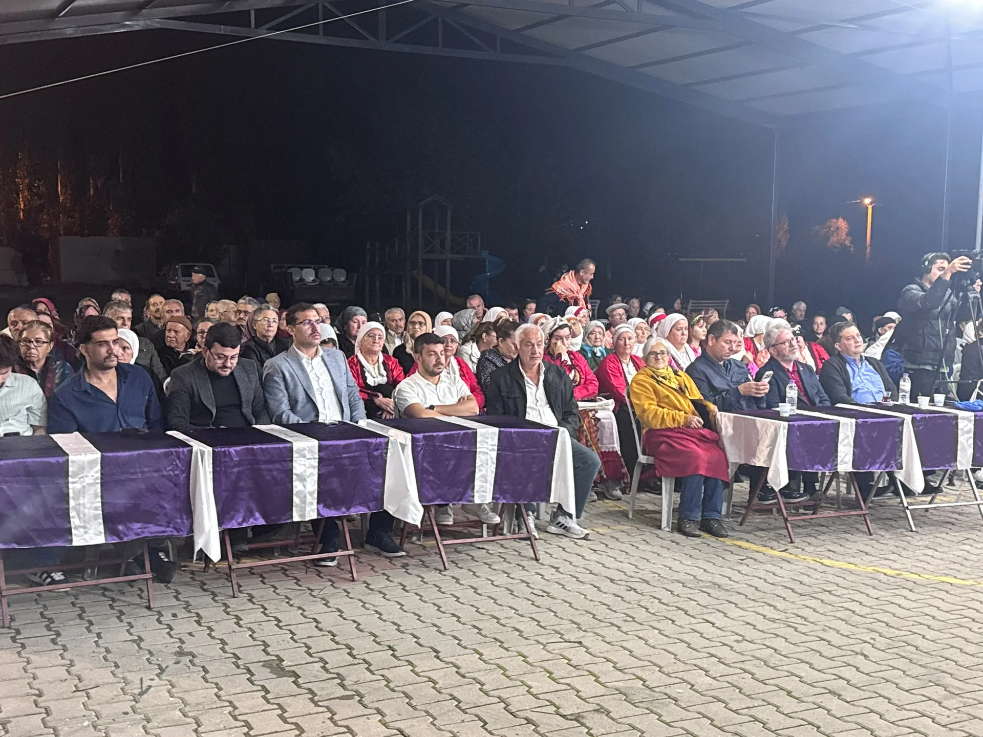 Nif Mahallesi’nde Coşkulu Yaren Gecesi