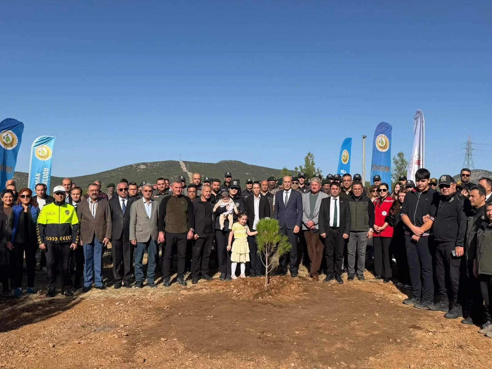 Şehit Polis Tayfun Baş’ın Hatırası Fidanlarla Yaşatılacak