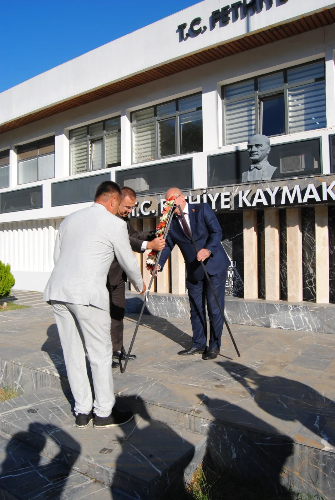 Gün Muhtarların