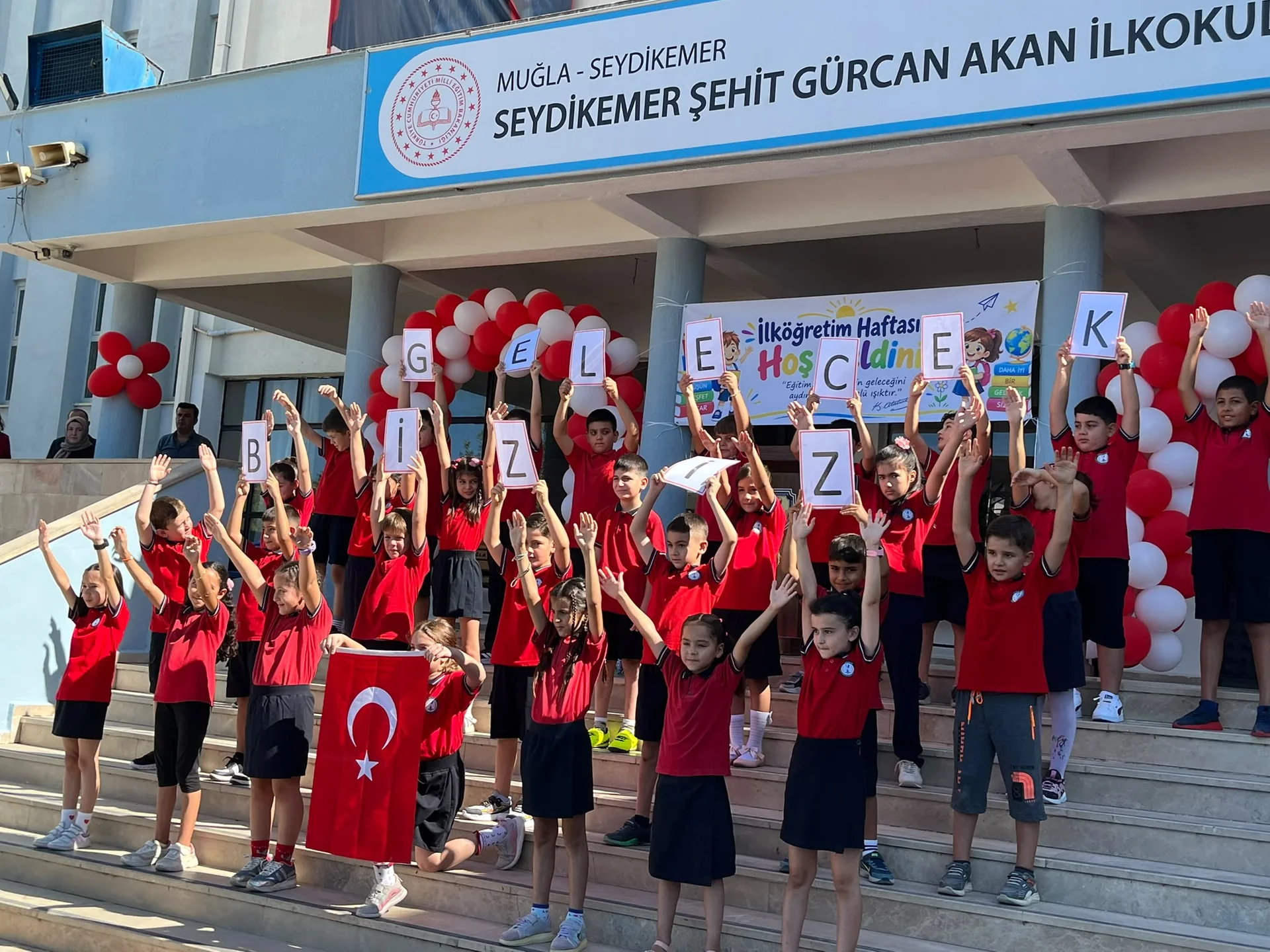 Seydikemer’de Yeni Eğitim Öğretim Yılı Coşkusu