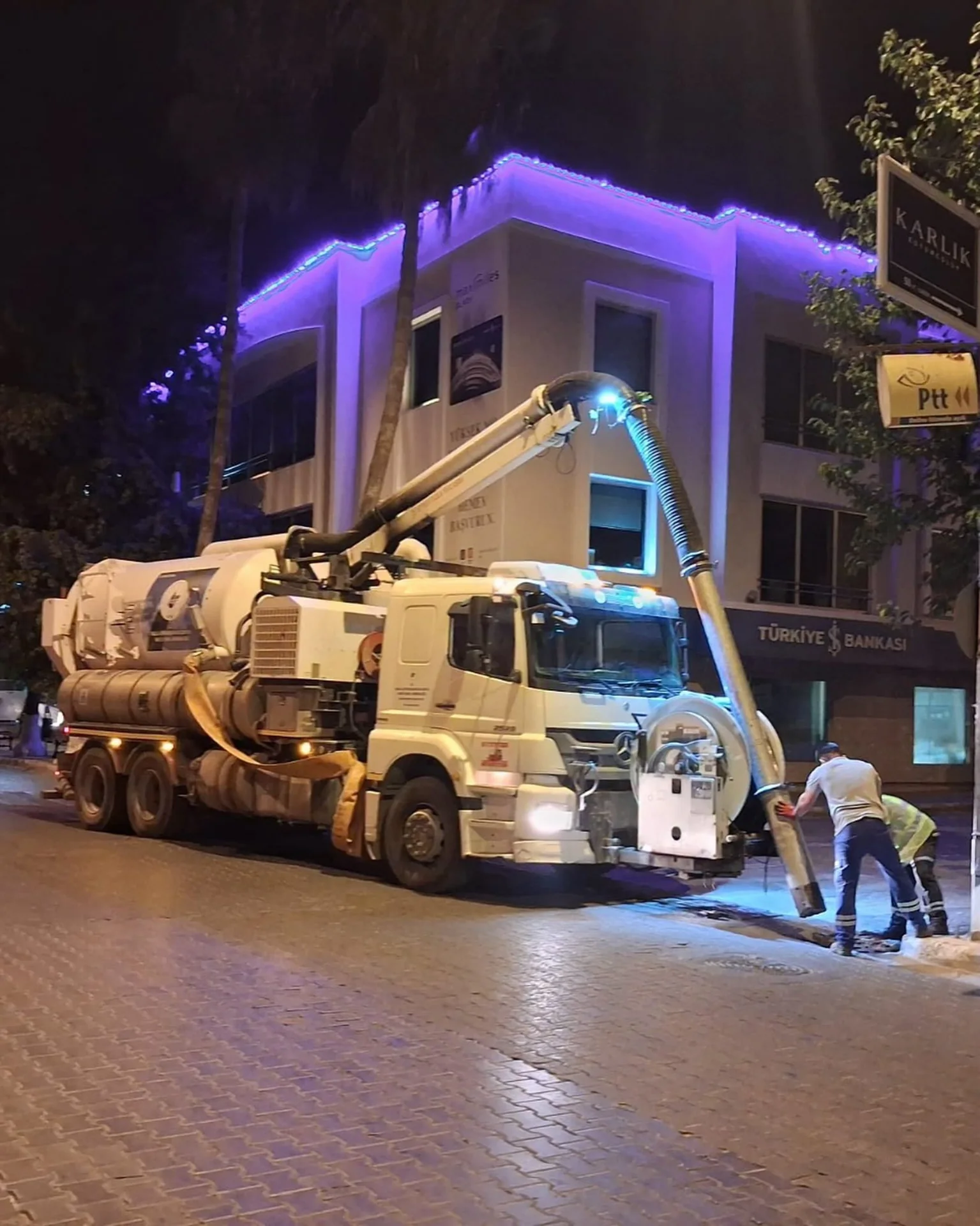 Fethiye’de Kış Hazırlığı: Yağmur Suyu Hatları ve Derelerde Temizlik Çalışması