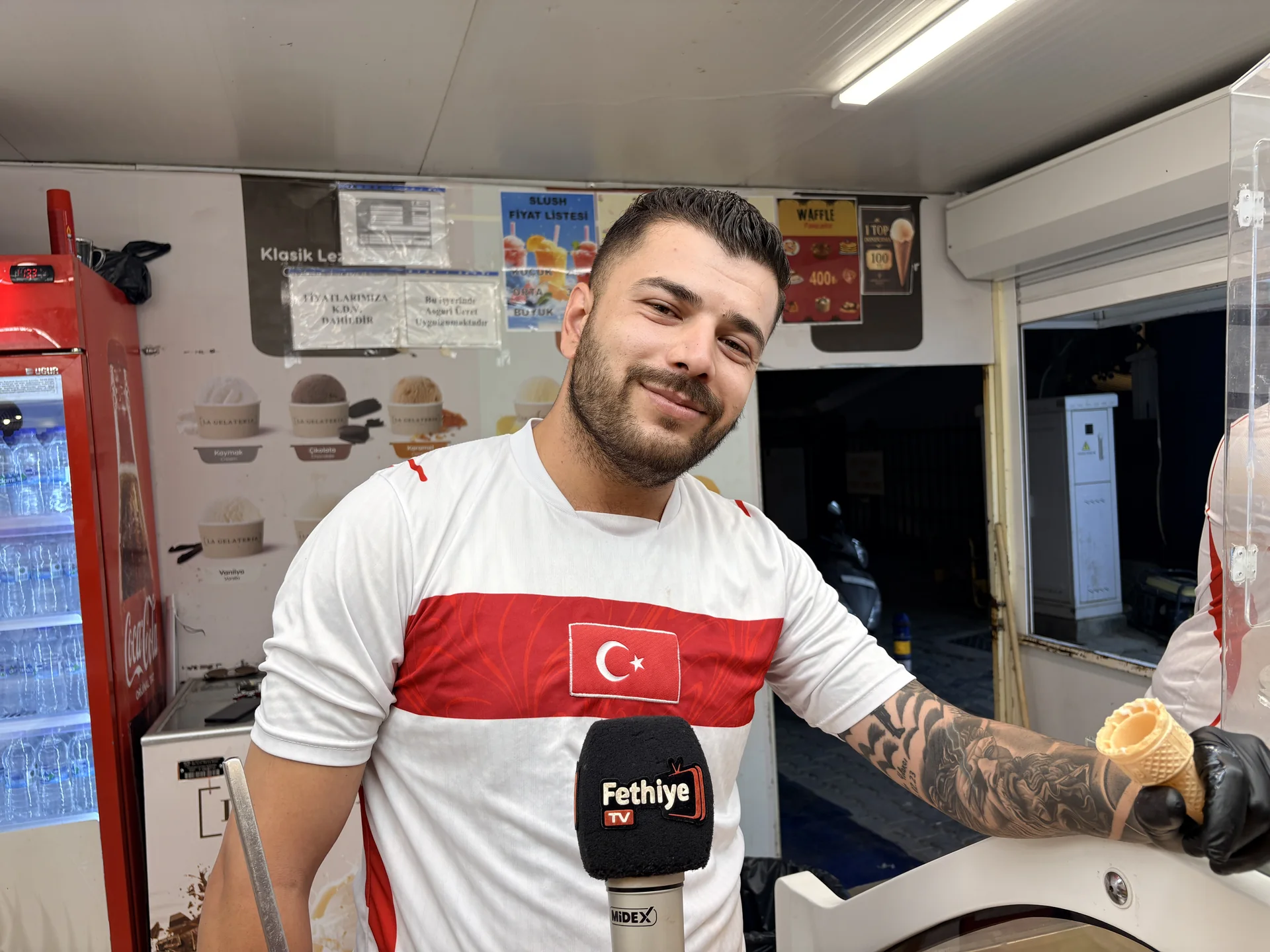 Ölüdeniz’de Maraş Dondurması Kaç Lira?