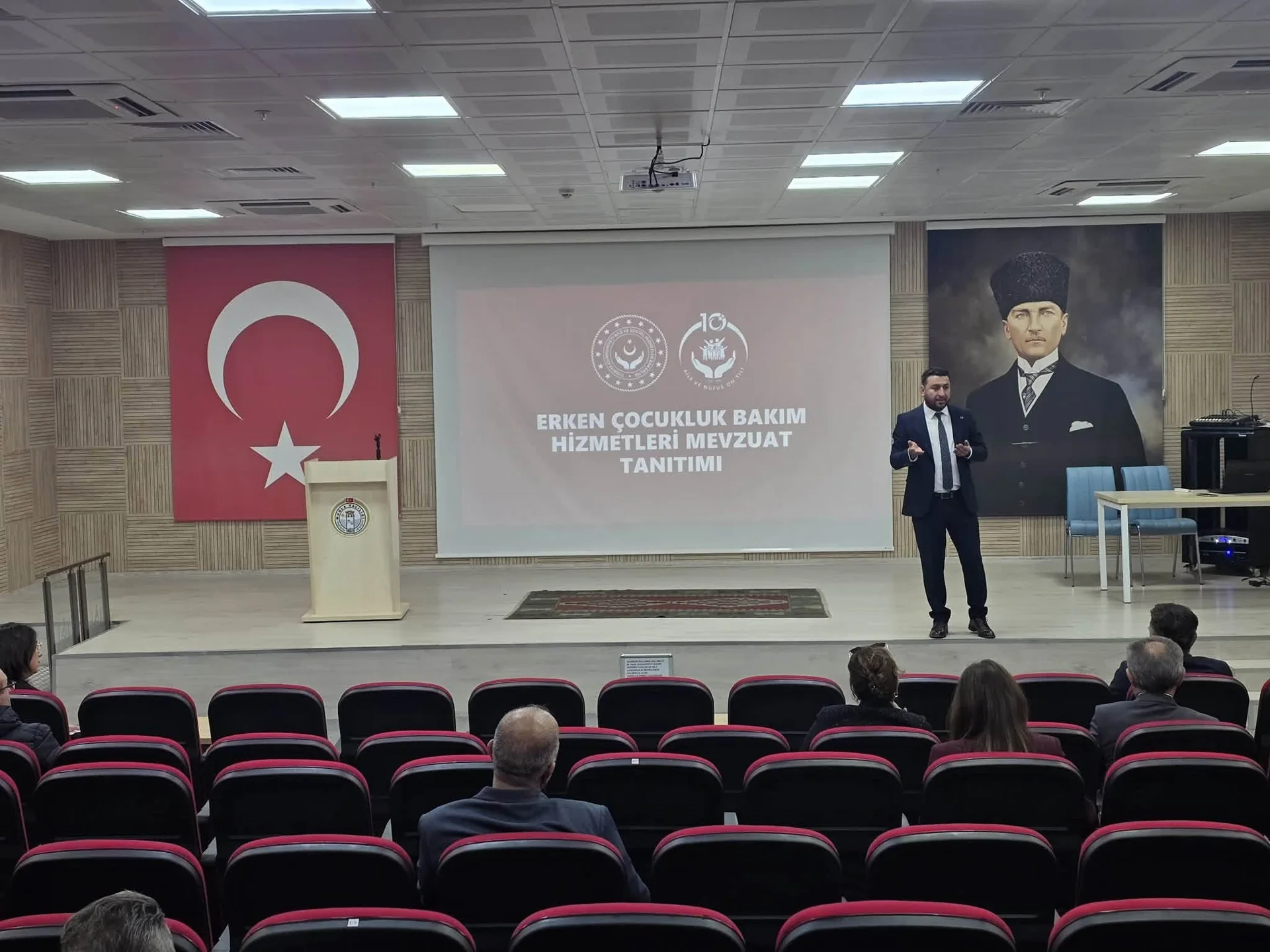 Kamu Kurumlarında Açılacak Çocuk Bakımevleri İçin Bilgilendirme Toplantısı Düzenlendi