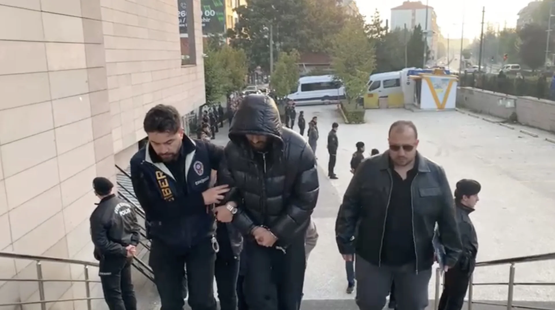 Muğla’nın da Aralarında Olduğu 32 İlde Yasa Dışı Bahis Operasyonu