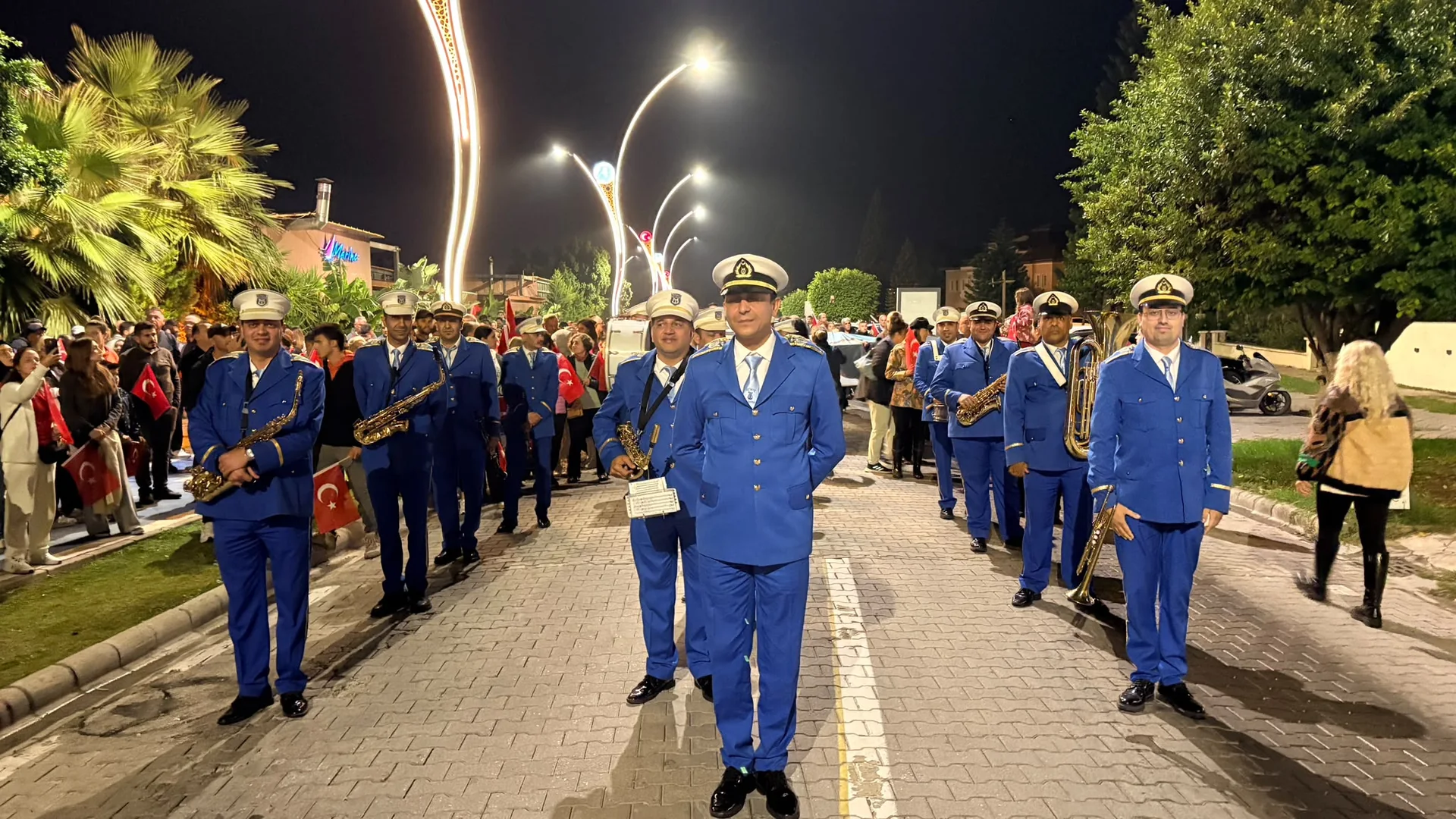 Fethiye’de Cumhuriyet Bayramı Coşkusu Sokaklara Taştı