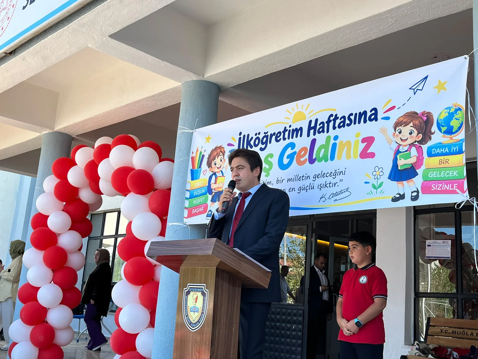 Seydikemer’de Yeni Eğitim Öğretim Yılı Coşkusu