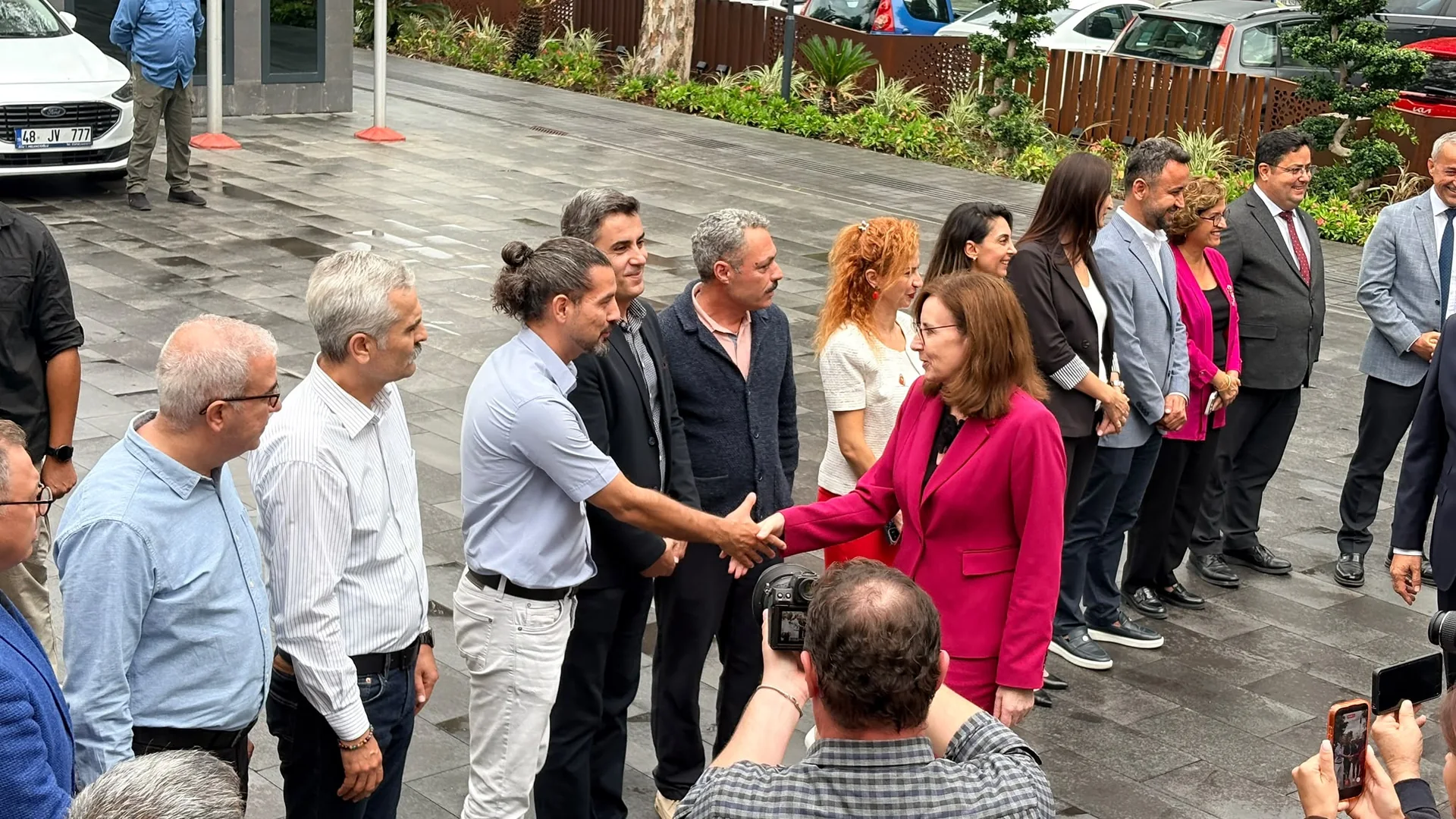 İngiltere Büyükelçisi Jennifer Anderson, Başkan Karaca’yı Ziyaret Etti