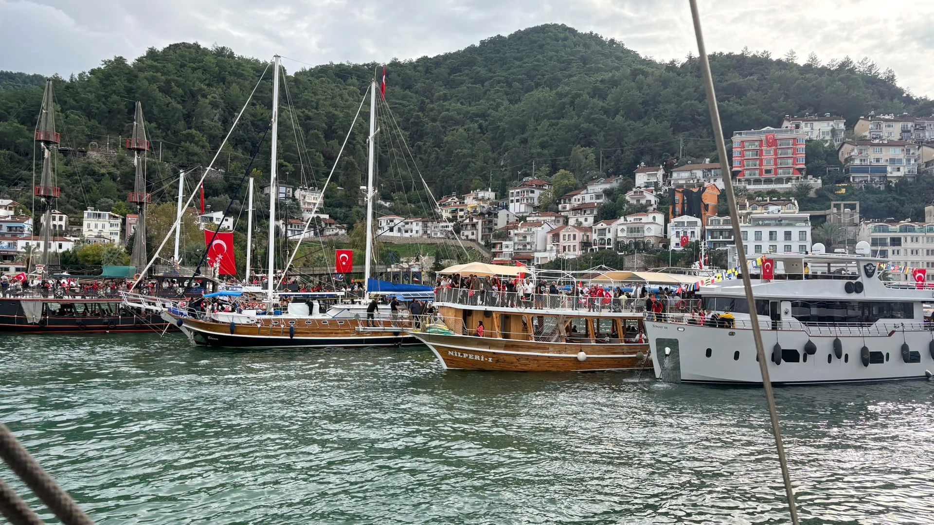 Fethiye’de Tekneler Cumhuriyet İçin Açıldı