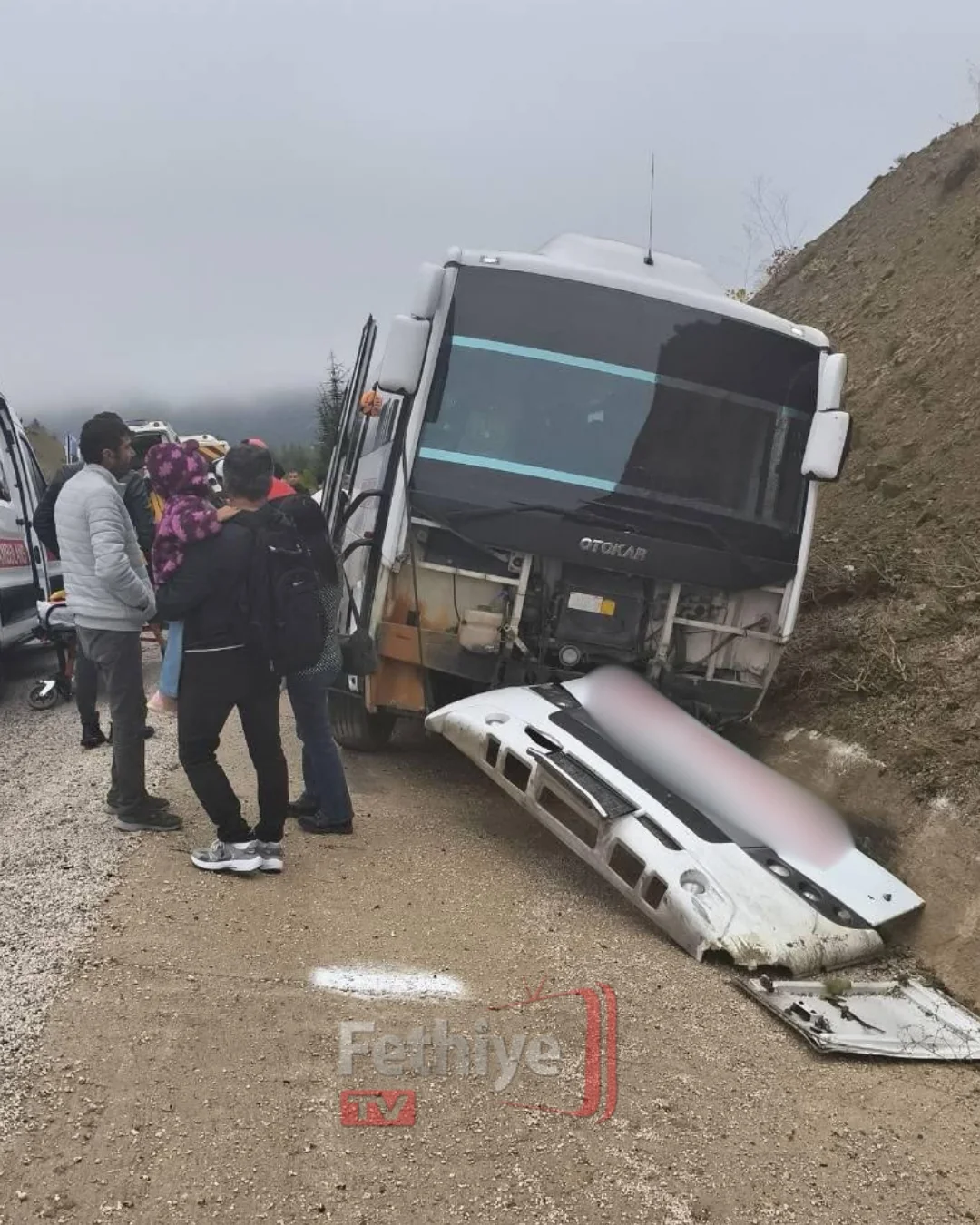 Korkuteli-Fethiye Yolunda Midibüs Kazası: 9 Yaralı