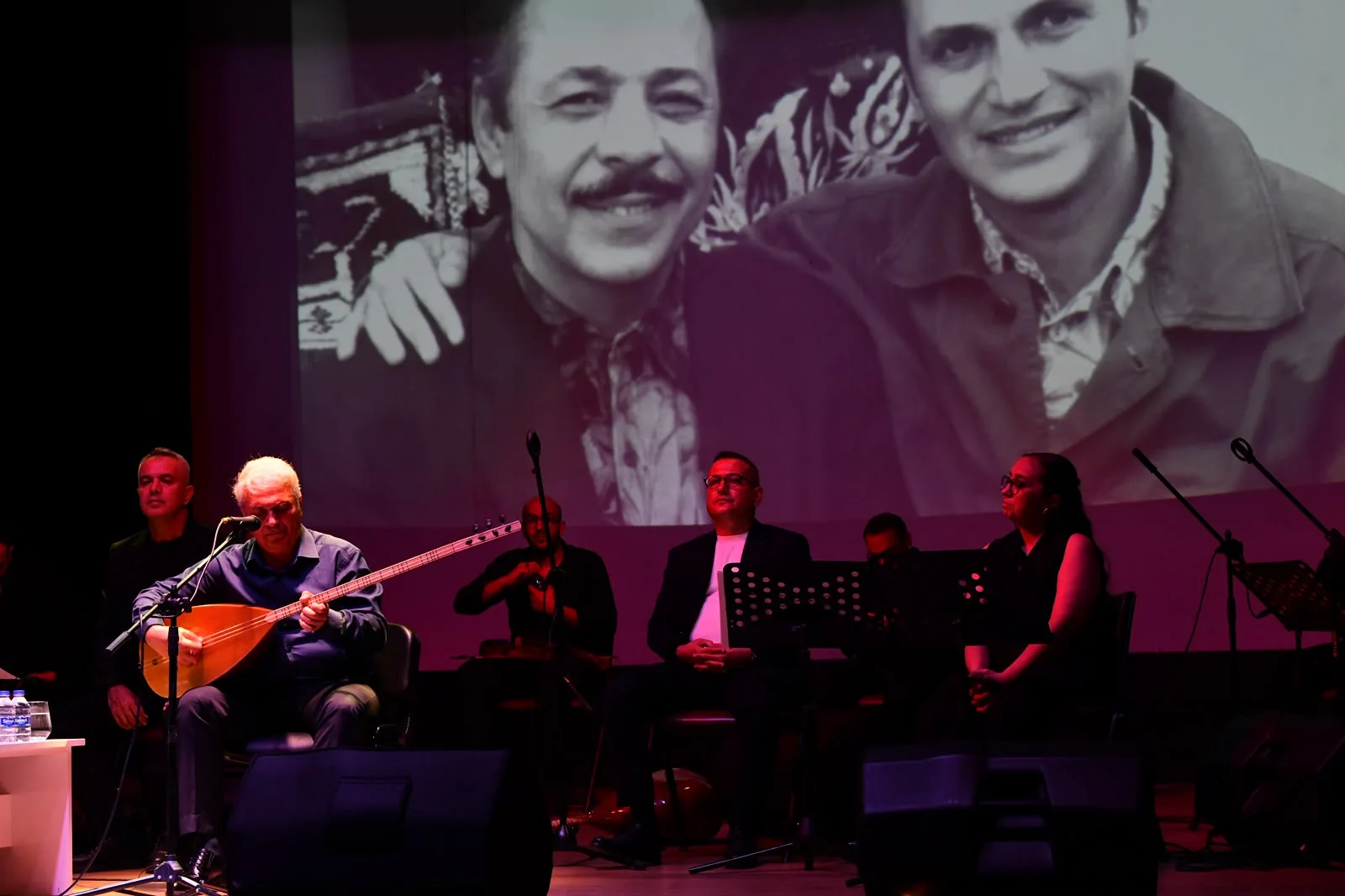 Neşet Ertaş, Fethiye’de Kent Orkestrası ve Erol Parlak’ın Katıldığı Konserle Anıldı