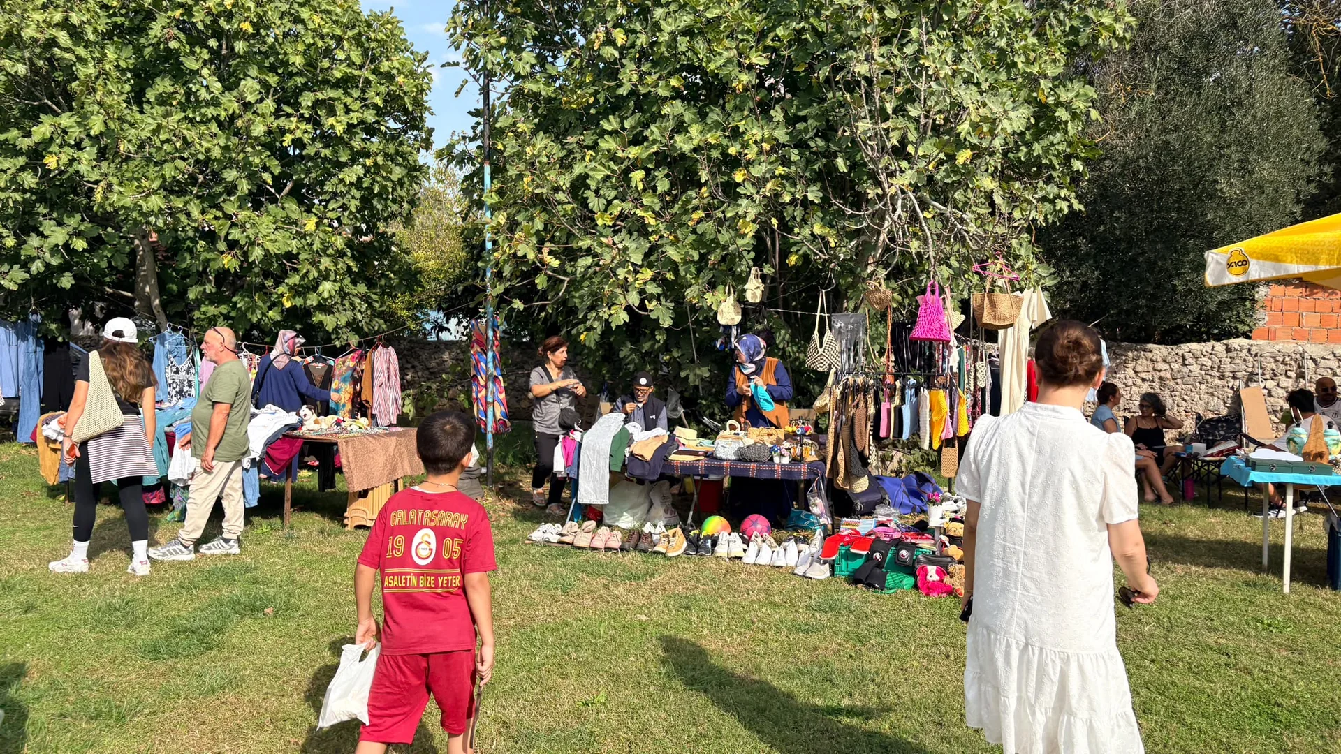 Kayaköy’de İkinci El Pazarına İlgi Artıyor
