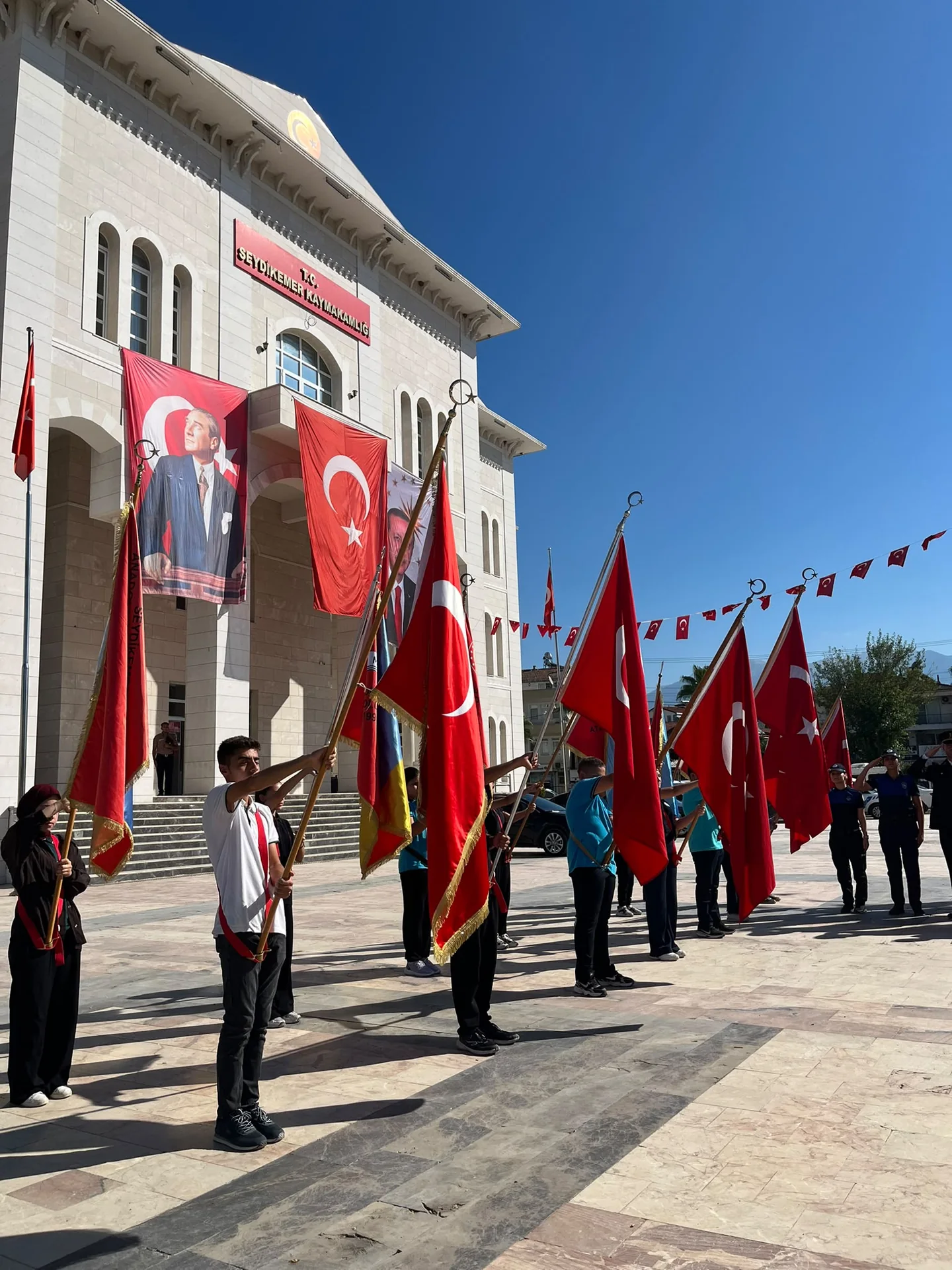 Seydikemer’de Gaziler Günü’nde Çelenk Sunma Töreni