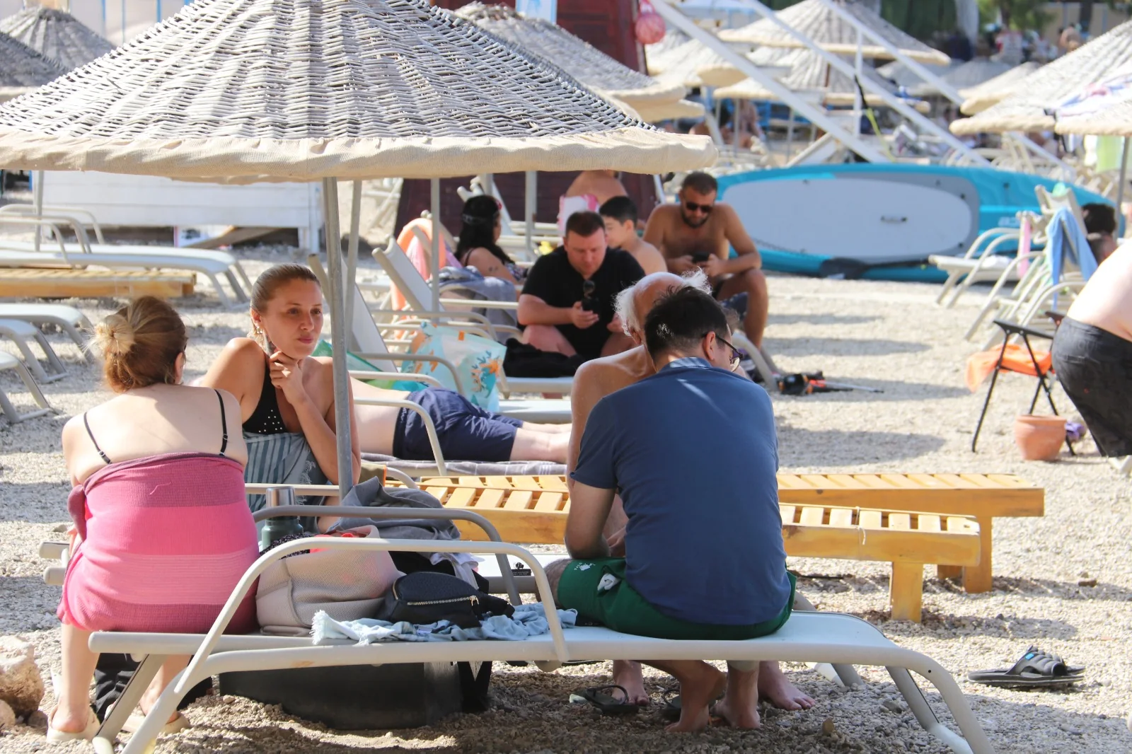 Büyük Samanlık Plajı’nda Öğrenciler Hem Öğreniyor Hem Hizmet Veriyor
