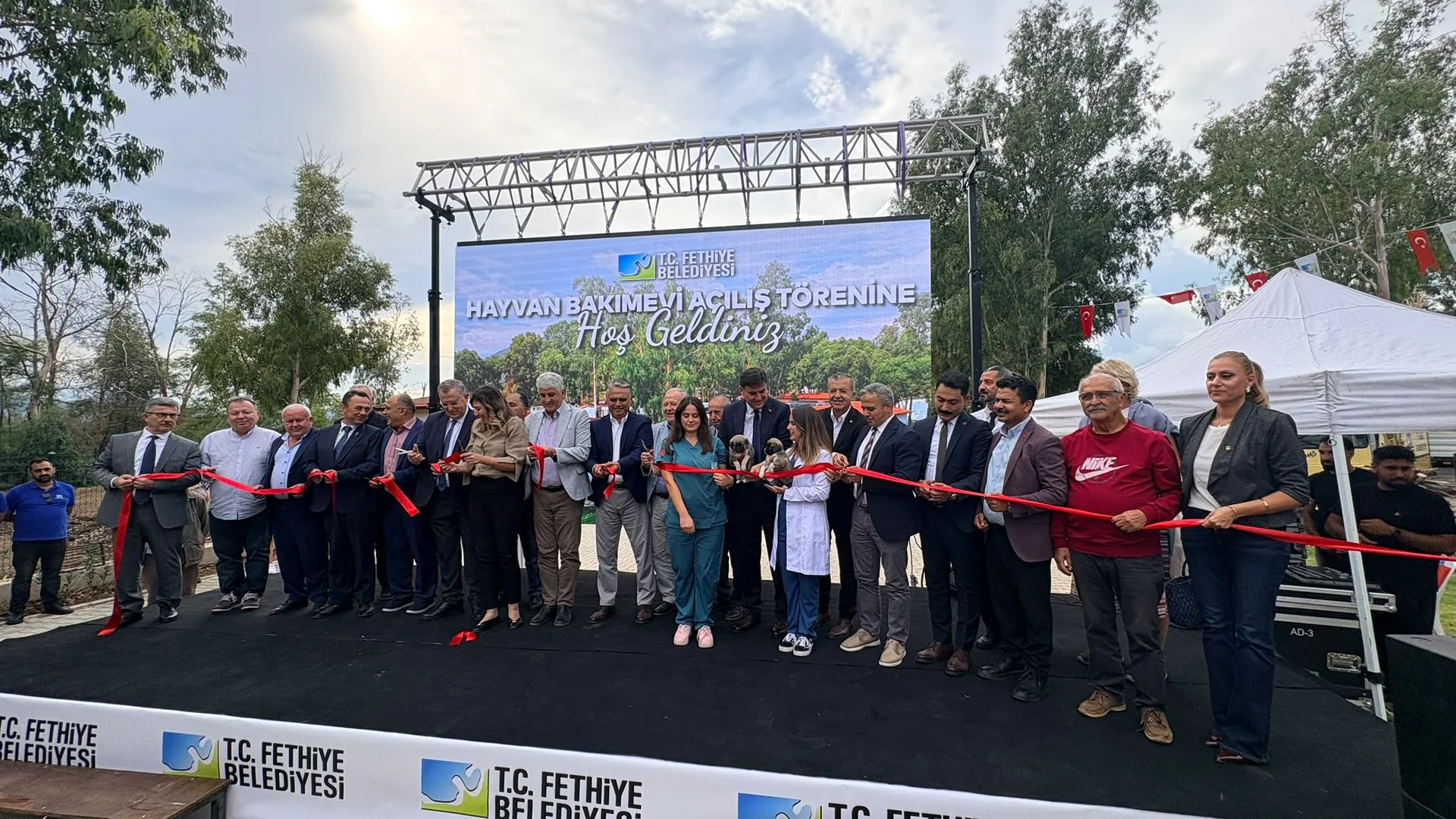 Yenilenen Fethiye Belediyesi Hayvan Bakımevi Açıldı