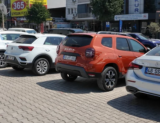 İkinci el otomobil piyasasında gözler okulların açılmasına çevrildi: Fethiye’de SUV araçlara talep arttı