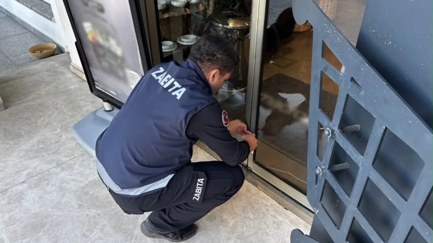 Bodrum’da tarihi geçmiş ürün satan 8 işletmeye 3 gün kapatma cezası