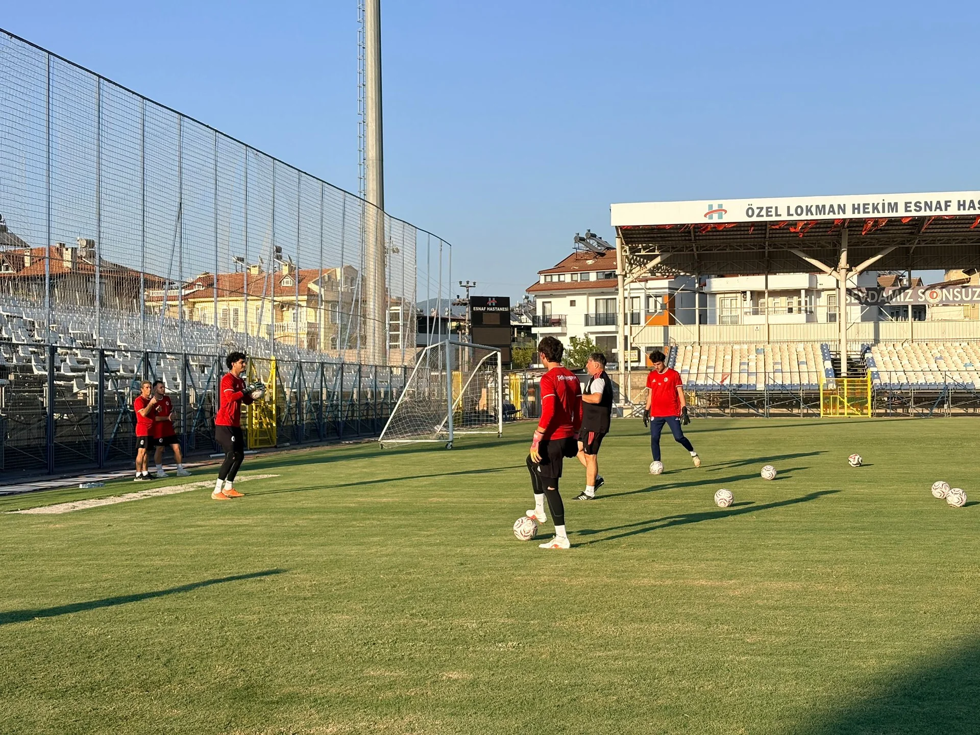 Fethiyespor Taraftarını Heyecanlandıran Açıklama, 'Bir Kaleci Transferimiz Olabilir'