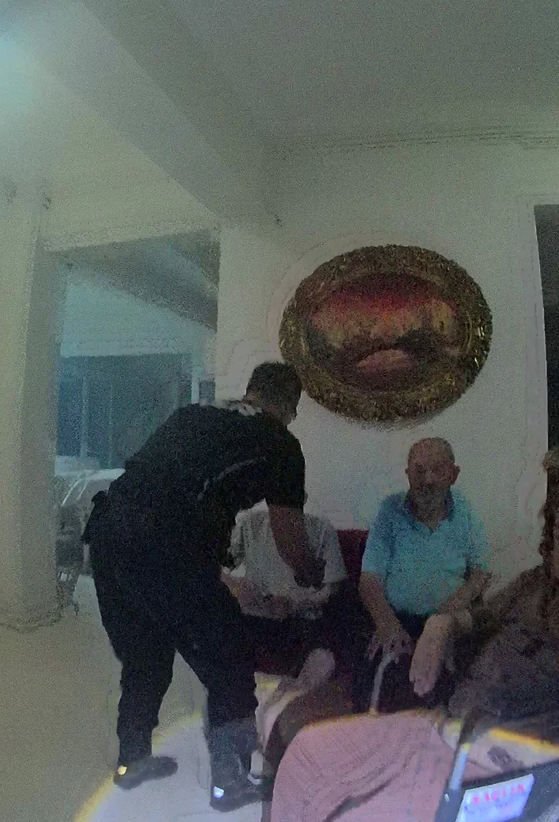 Film Sahnesi Değil, Alevlerin İçinde Hayat Mücadelesi