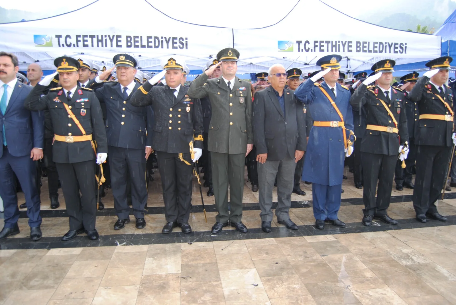 Fethiye’de Cumhuriyet Bayramı Coşkusu Çelenk Sunma Töreni İle Başladı