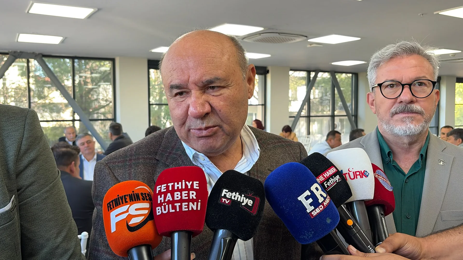 AK Parti Fethiye Teşkilatı Muhtarlarla Kahvaltıda Buluştu