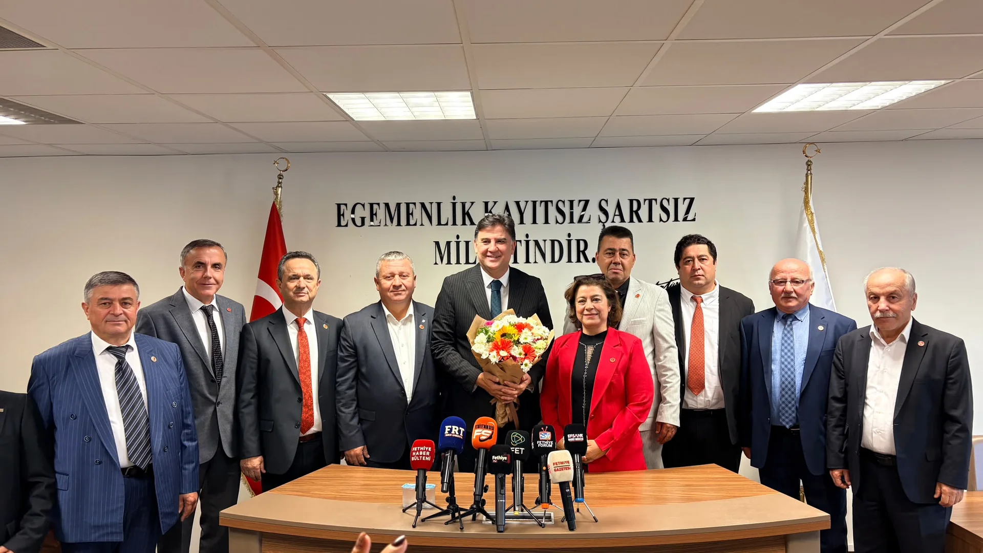 Fethiye Muhtarlarından Başkan Karaca’ya Muhtarlar Günü Ziyareti