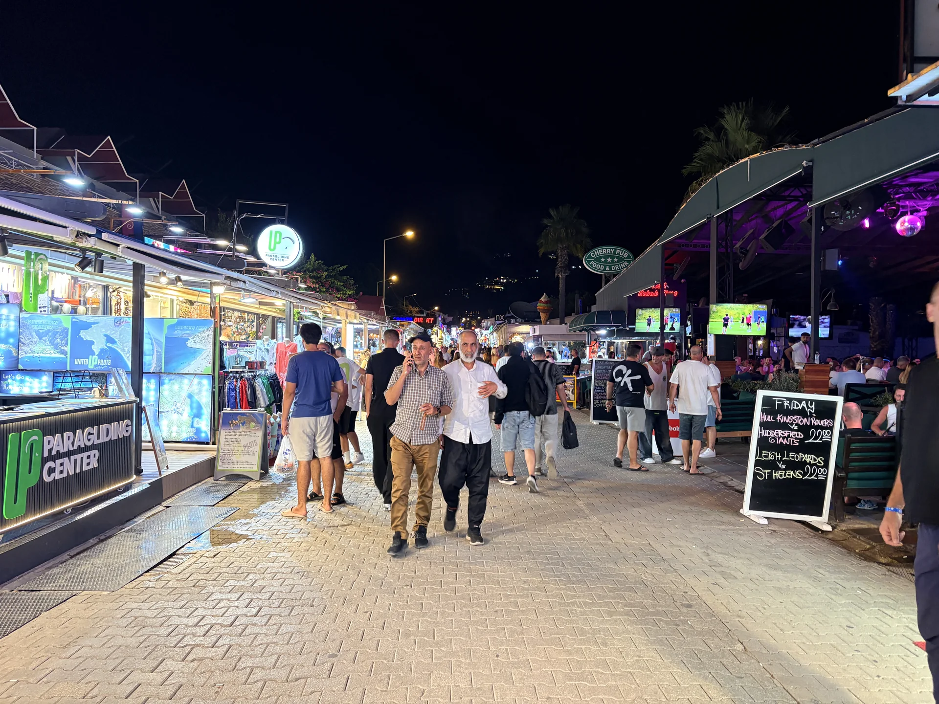 Ölüdeniz Esnafının Sezon Umudu Eylül ve Ekim’e Kaldı