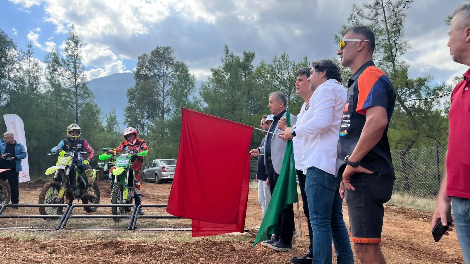 Karaca Ve Hıra Motokros Yarışlarına Start Verdi