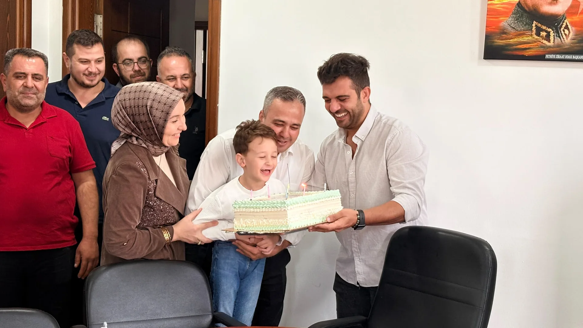 Başkan Demirtaş’a Sürpriz Doğum Günü Kutlaması