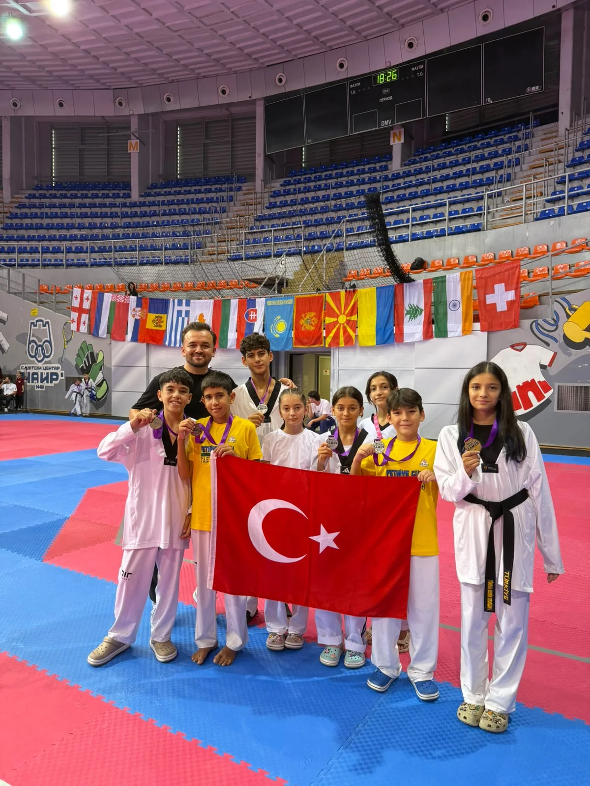 Fethiyeli Taekwondoculardan Uluslararası Arenada 5 Madalya