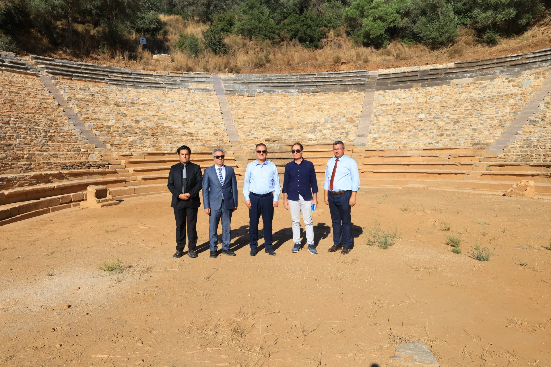 Muğla Valisi Akbıyık, Milas’taki Euromos Antik Kenti’nde Kazı ve Restorasyon Çalışmalarını İnceledi