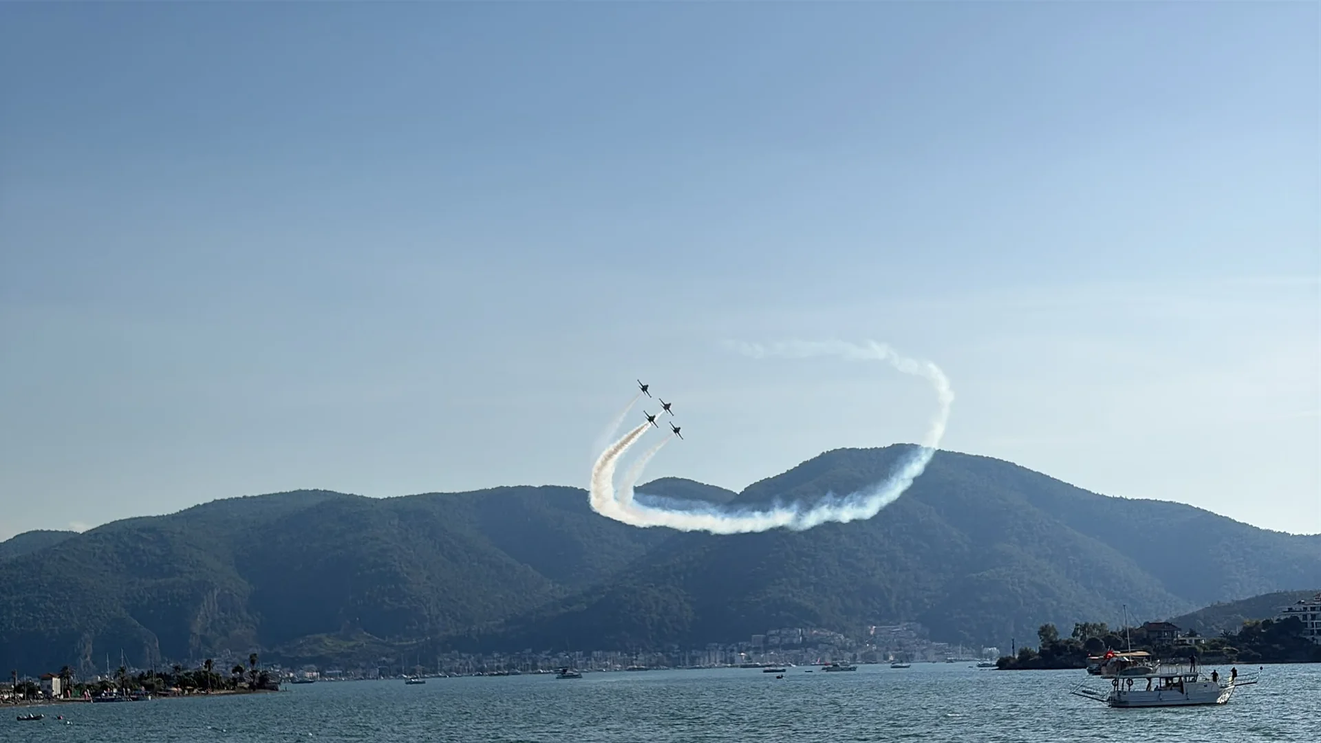 Türk Yıldızları Fethiye Semalarında